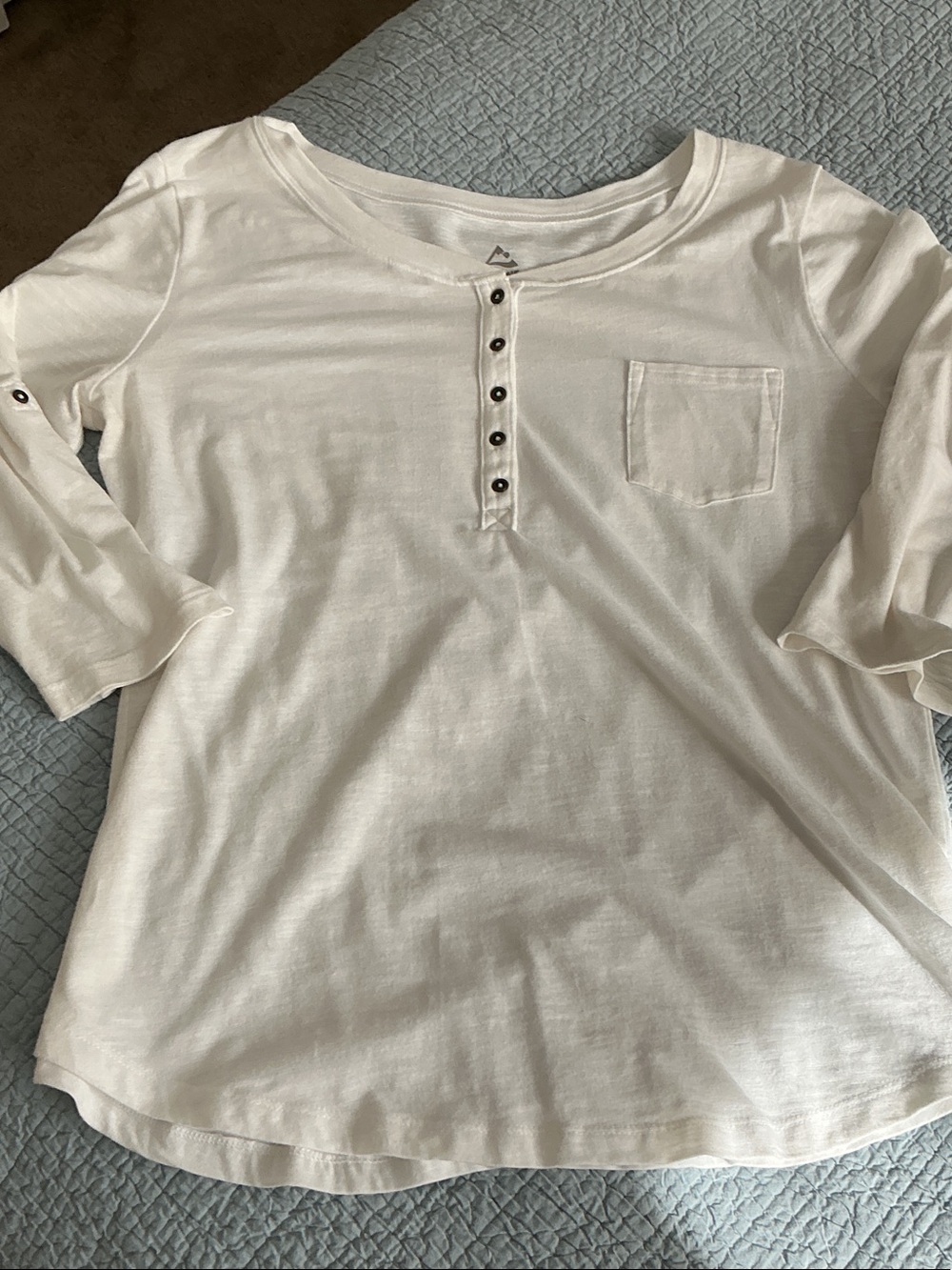 Alpine Design White Henley 3/4 Rolled Sleeve Tee with Pocket